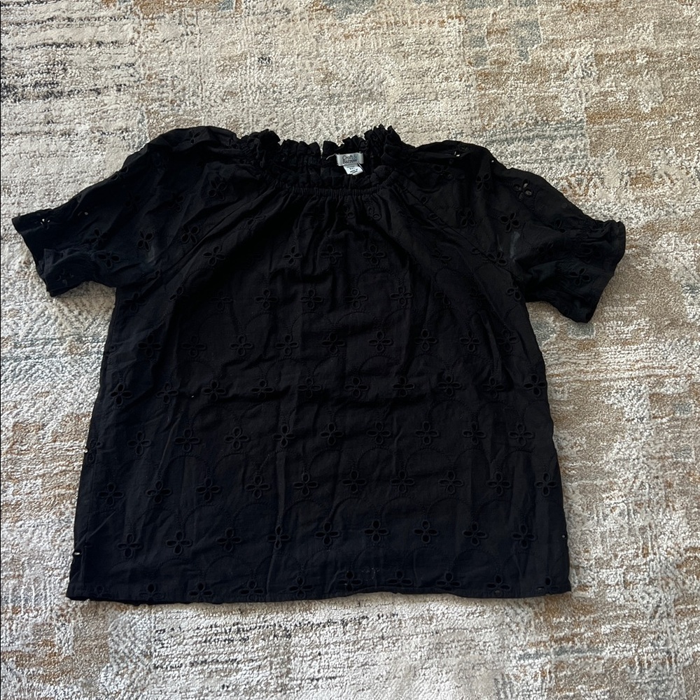 ‼️ Black Eyelet Top ‼️
